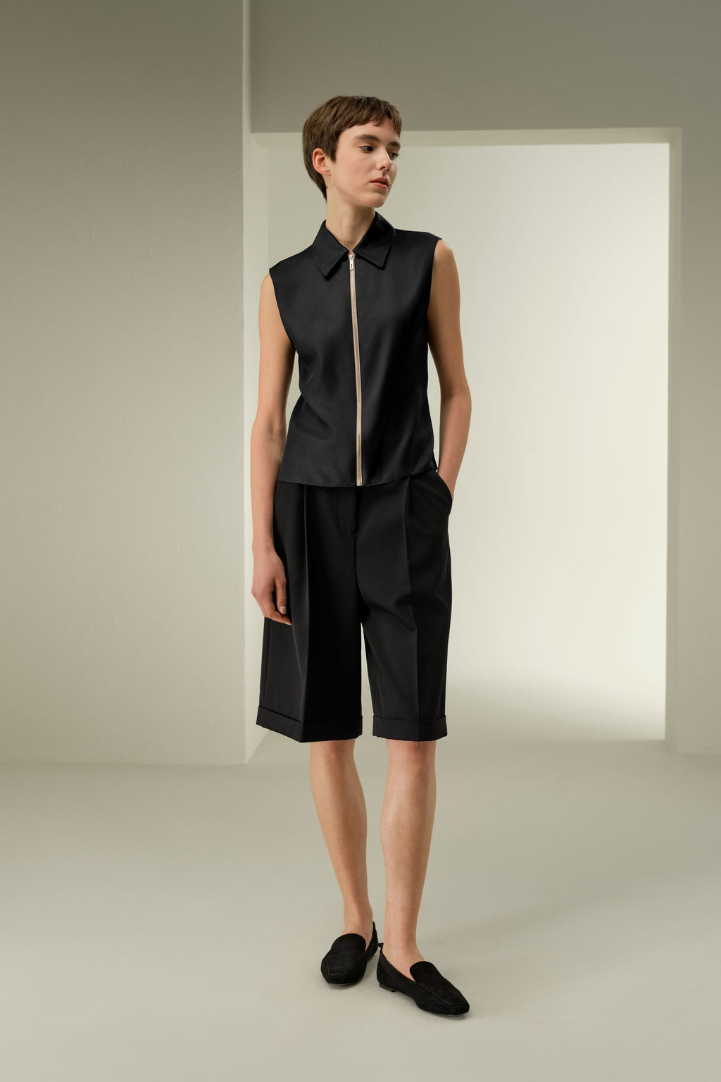 Sleeveless Full Zip Silk Tişört