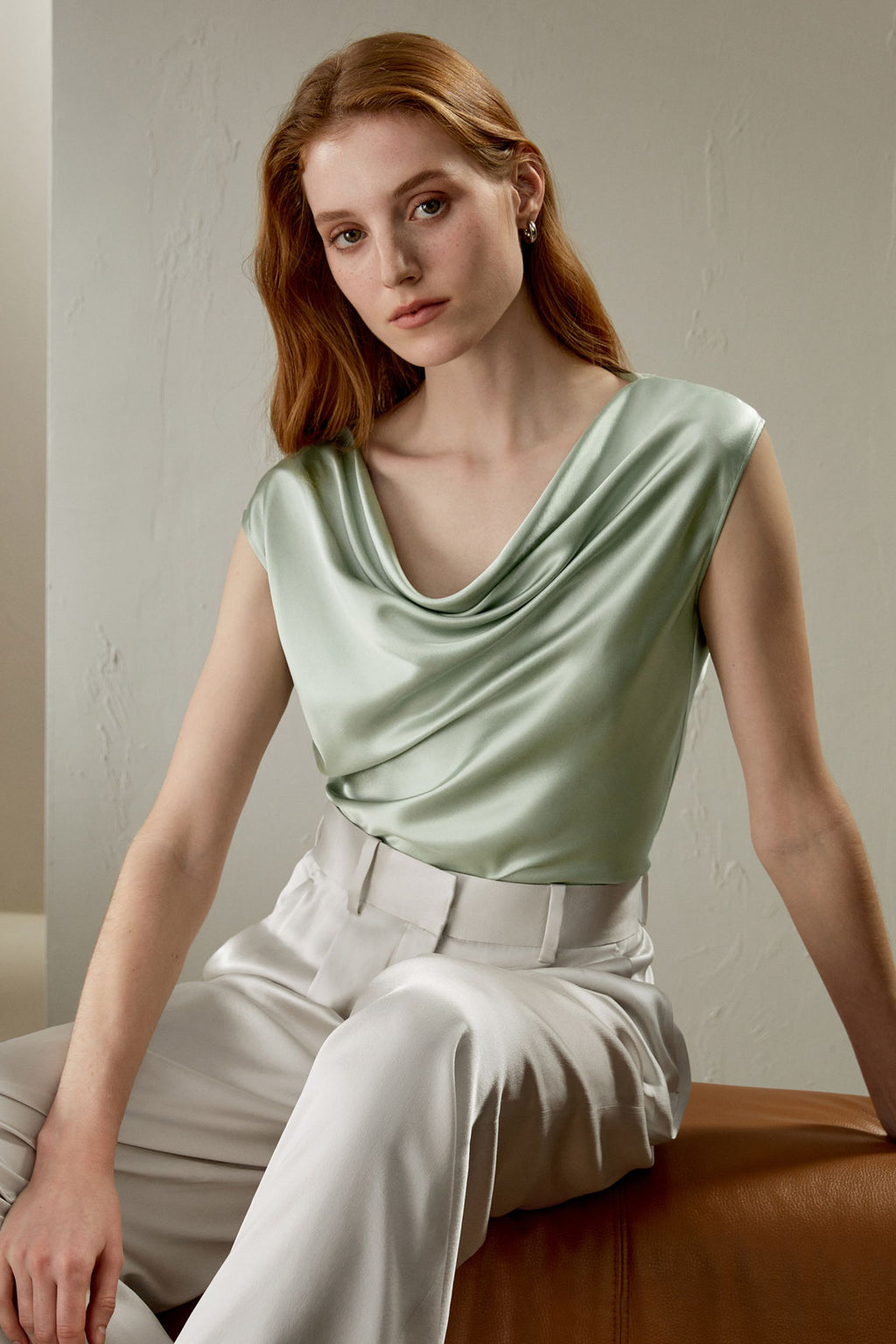 Silk Charmeuse Cowl Neck Tişört