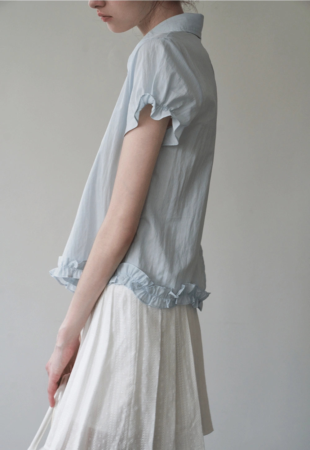 Lightweight Ruffle Trim Short Sleeve Gömlek