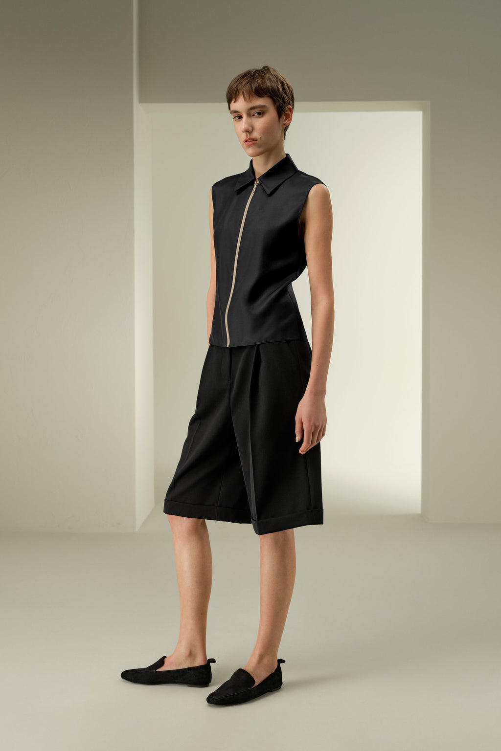 Sleeveless Full Zip Silk Tişört