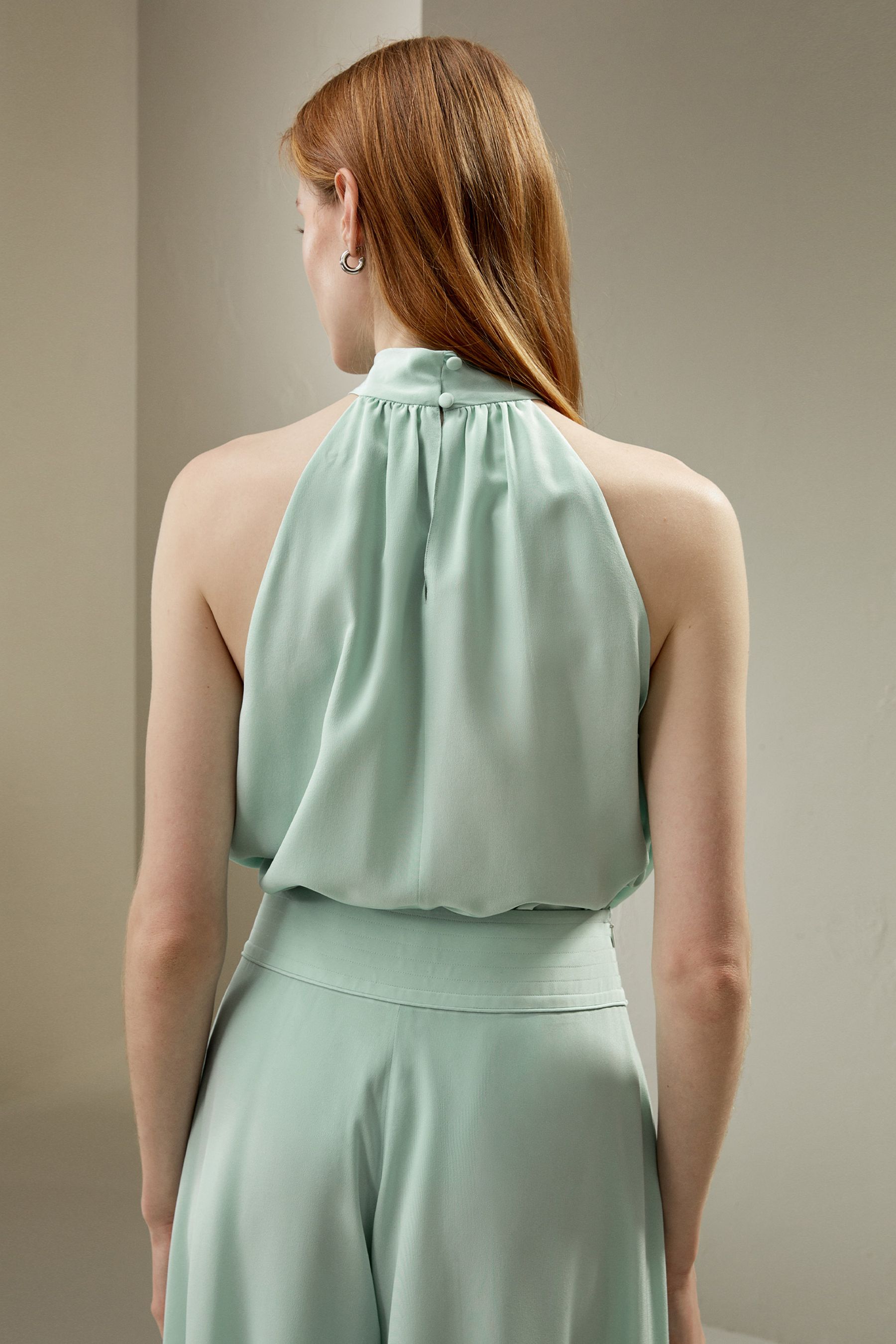 Yasmin Sleeveless Halter Üst