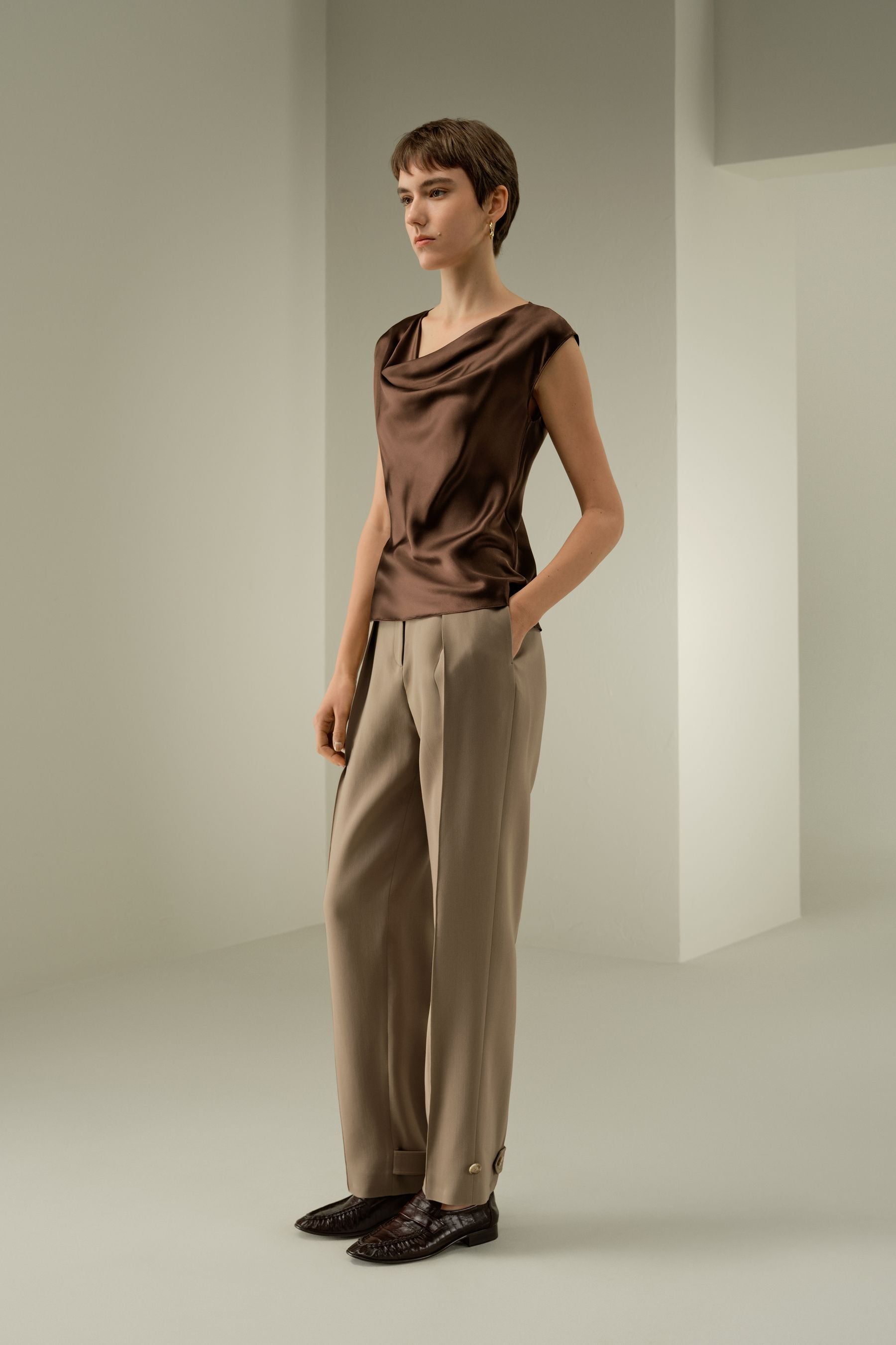Sleeveless Cowl Neck Slim Fit Tişört
