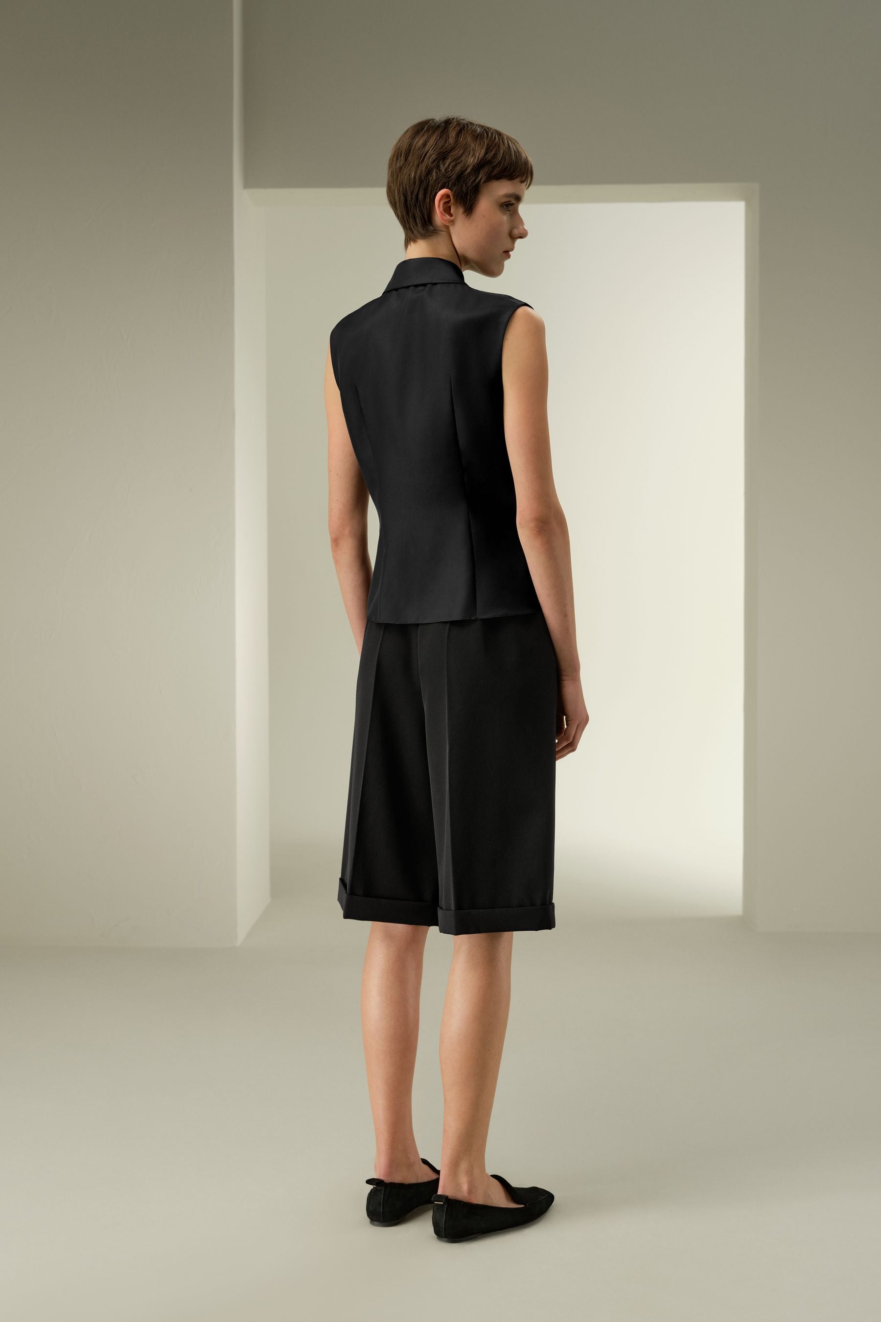 Sleeveless Full Zip Silk Tişört