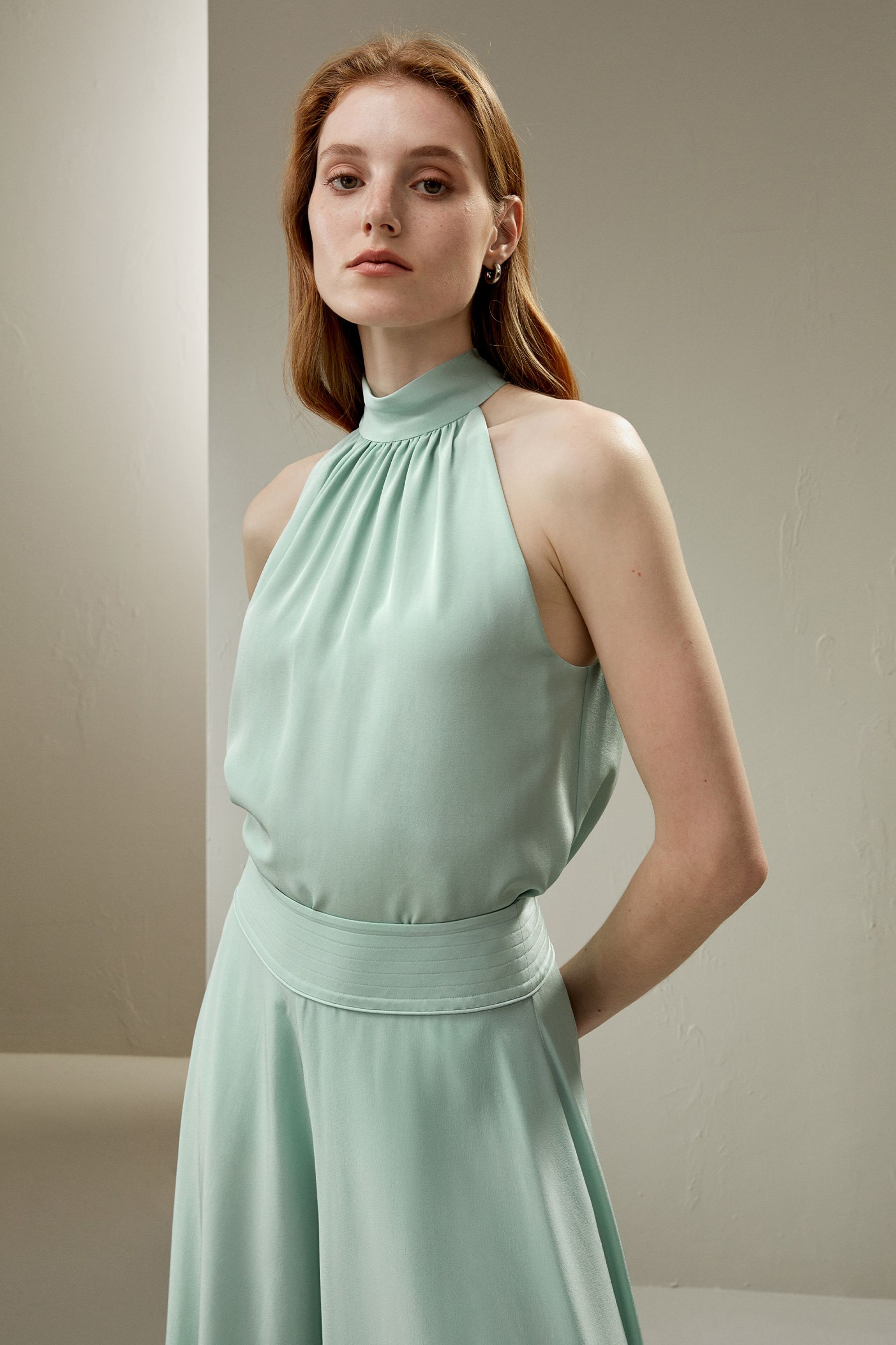 Yasmin Sleeveless Halter Üst