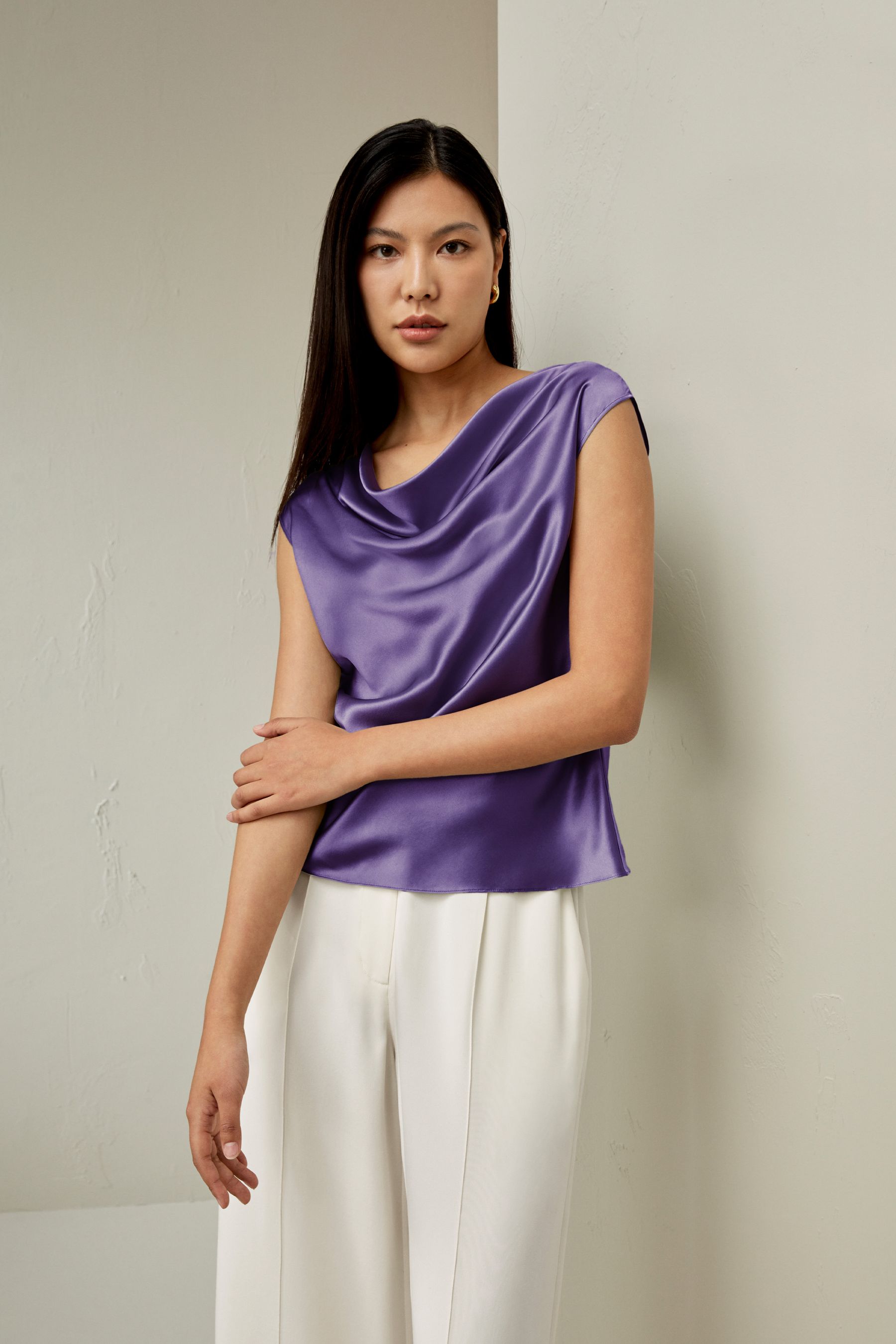 Silk Charmeuse Cowl Neck Üst