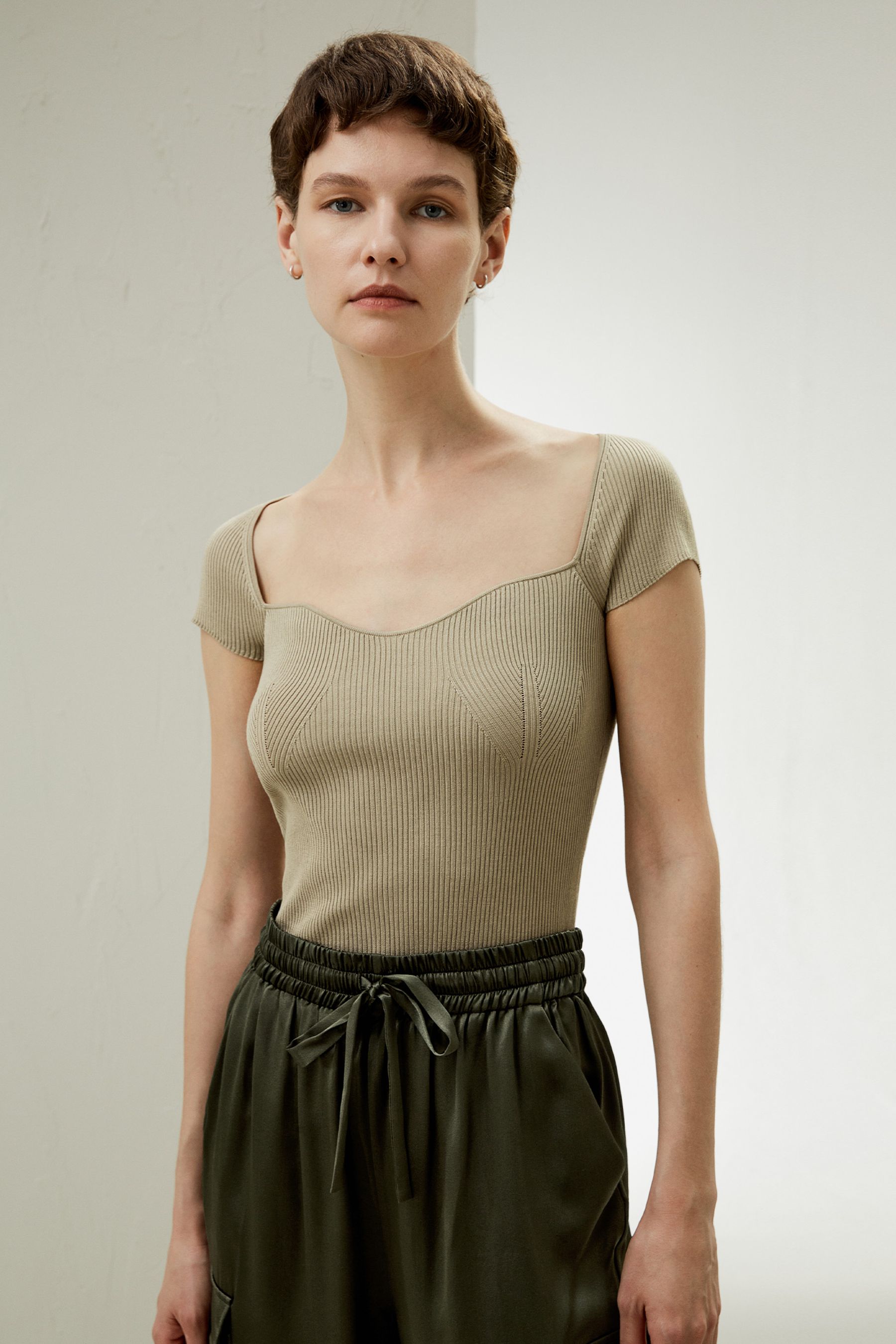 Sweetheart Neck Ribbed Silk Knit Üst