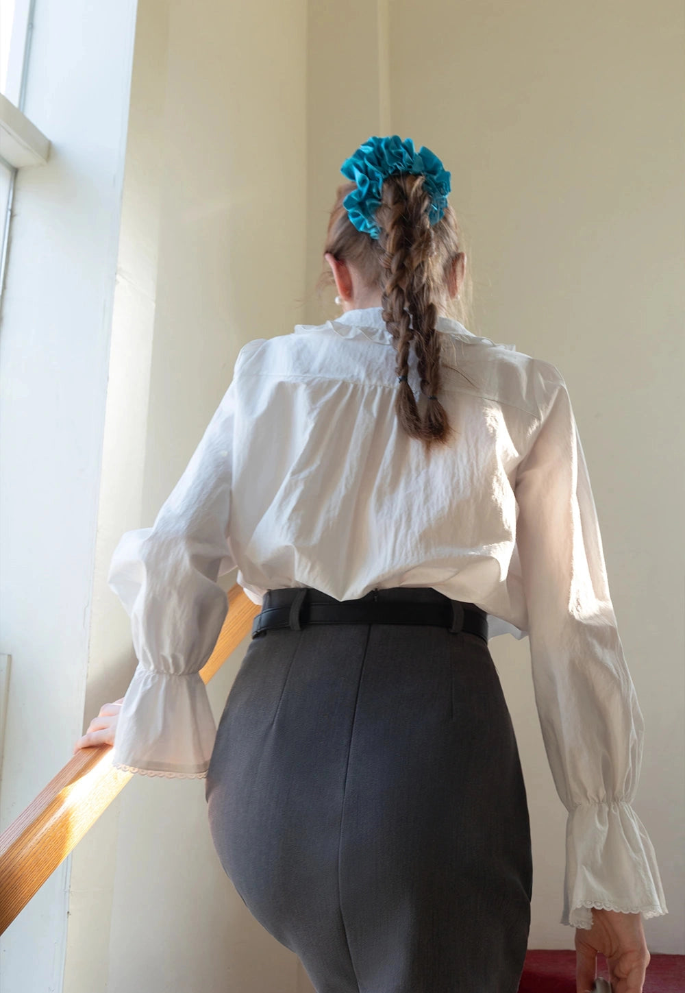 White Ruffle Collar Button-Up Gömlek