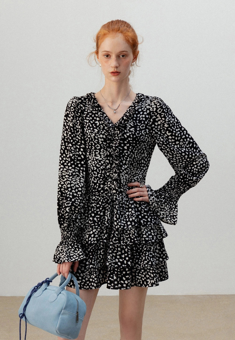 Monochrome Print Ruffle Elbise